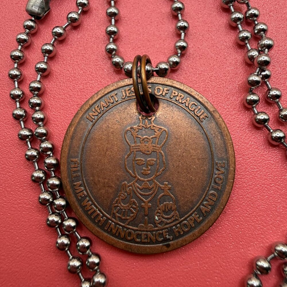 Vintage Copper Steel Infant of Prague Religious Catholic Faith Pendant Necklace